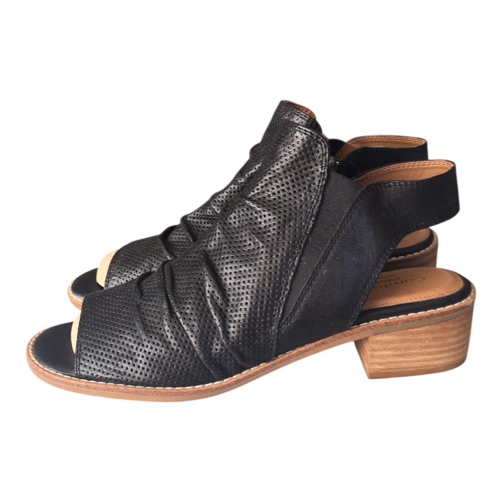 NWOT Comfortiva Pillowtop Leather Black Perforated Open-Toe Heel Sandals 11